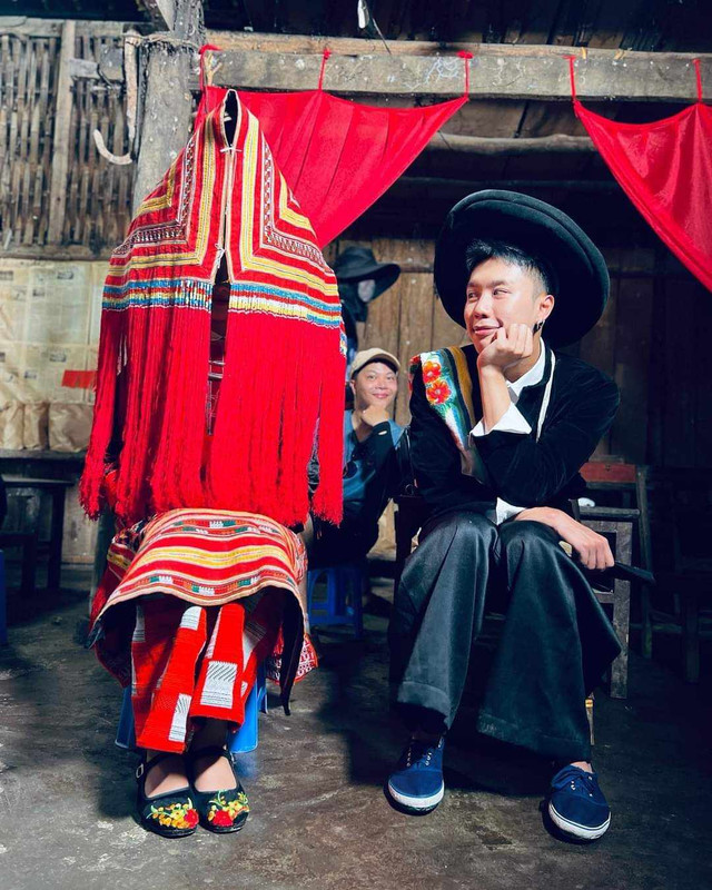 "Đi giữa trời rực rỡ": Khán giả không tin Pu cưới Chải - Hình 3