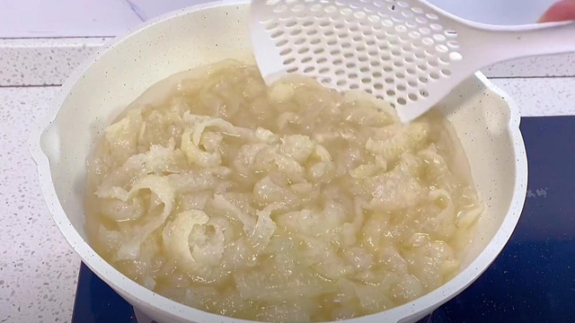 “Loại thịt” rẻ nhất chợ, nhiều người bỏ đi, là “vua chăm sóc da“ - Hình 19 “Loai thit” re nhat cho, nhieu nguoi bo di, la “vua cham soc da“-Hinh-19
