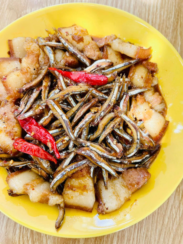 Loại cá bé tí tẹo, giá rẻ, siêu dinh dưỡng, tốt cho xương Loai ca be ti teo, gia re, sieu dinh duong, tot cho xuong