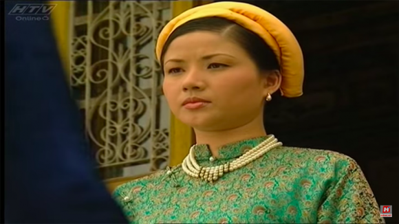 Phó Giáo sư - Tiến sĩ đẹp kiêu sa, từng đóng Nam Phương Hoàng hậu - Hình 6 Pho Giao su - Tien si dep kieu sa, tung dong Nam Phuong Hoang hau-Hinh-6