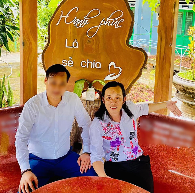 Hoài Linh đi trao quà, Công Vinh được đối xử sao sau ồn ào từ thiện? - Hình 2 Hoai Linh di trao qua, Cong Vinh duoc doi xu sao sau on ao tu thien?-Hinh-2