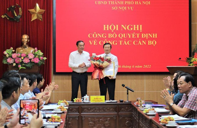 Chủ tịch Chu Ngọc Anh bổ nhiệm Phó Giám đốc Sở Nội vụ Hà Nội Chu tich Chu Ngoc Anh bo nhiem Pho Giam doc So Noi vu Ha Noi