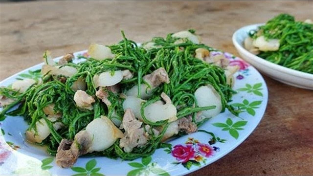 Loại rau đứng xa cả mét vẫn thấy hôi lại là món ngon khó cưỡng - Hình 4 Loai rau dung xa ca met van thay hoi lai la mon ngon kho cuong-Hinh-4
