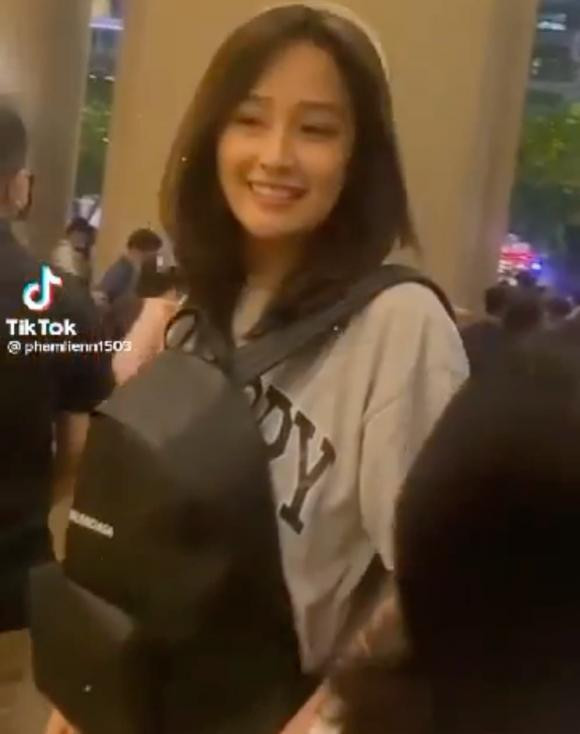 Mai Phương Thúy khoe nhan sắc tươi tắn như thiên thần qua cam thường - Hình 3 Mai Phuong Thuy khoe nhan sac tuoi tan nhu thien than qua cam thuong-Hinh-3