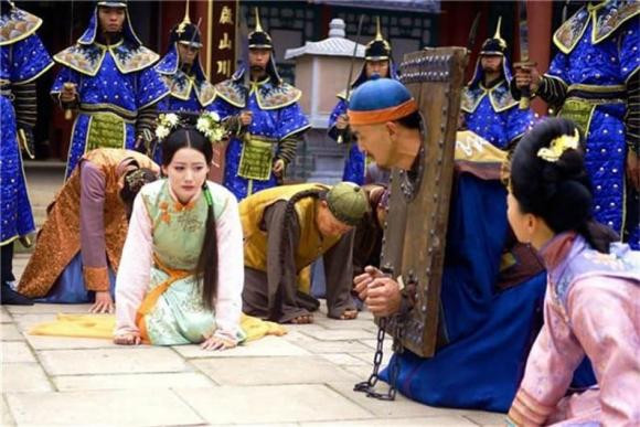 Vì sao phụ nữ thời xưa khi đi ngoại tình thường mang theo gối? - Hình 4 Vi sao phu nu thoi xua khi di ngoai tinh thuong mang theo goi?-Hinh-4