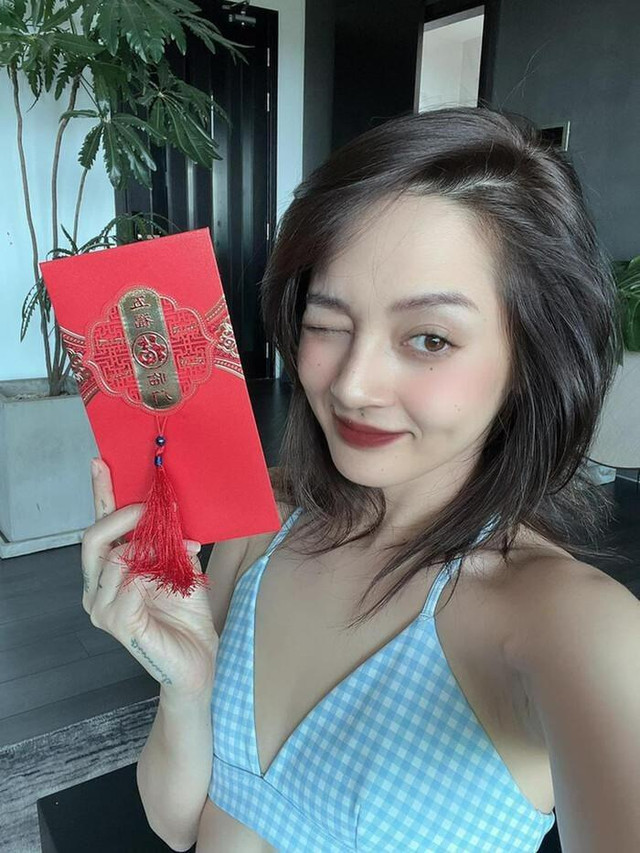 Bảo Anh liên tiếp lộ vòng 1 phẳng lỳ, vẻ sexy ngày xưa đâu rồi? - Hình 9 Bao Anh lien tiep lo vong 1 phang ly, ve sexy ngay xua dau roi?-Hinh-9