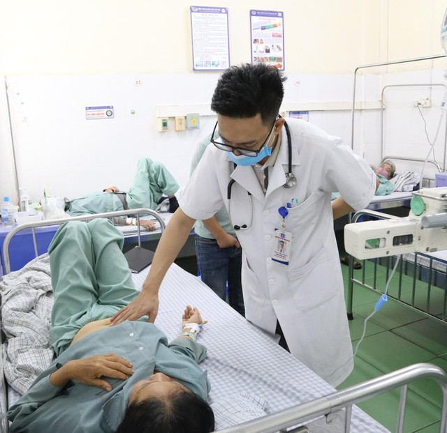 Xuất huyết tiêu hoá đe dọa tính mạng vì lạm dụng thuốc - Hình 3 Xuat huyet tieu hoa de doa tinh mang vi lam dung thuoc-Hinh-3