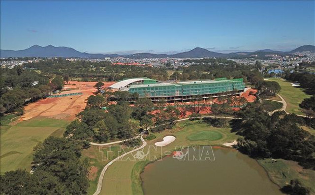 Dự án sân Golf Đồi Cù và câu chuyện cơ chế ở Lâm Đồng Du an san Golf Doi Cu va cau chuyen co che o Lam Dong