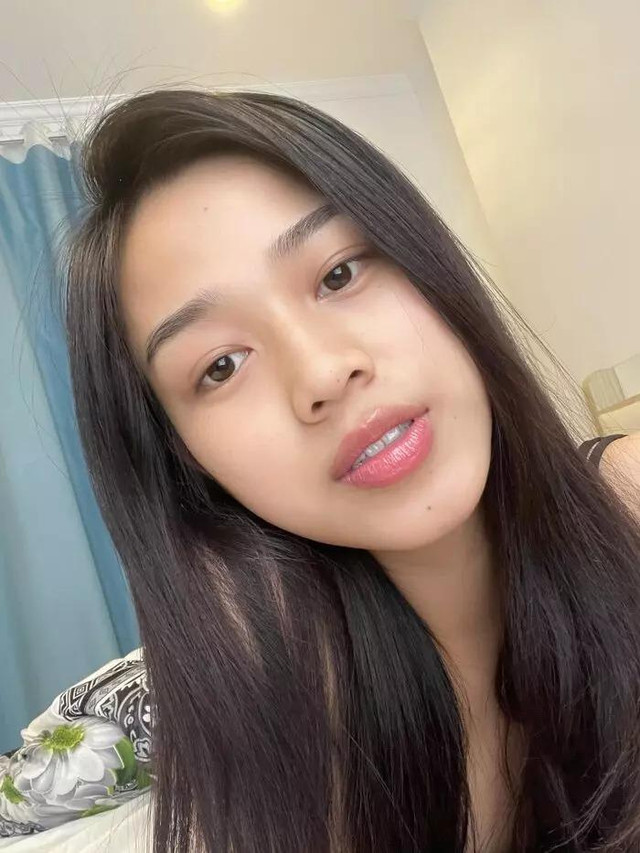 Đỗ Thị Hà lộ mặt mộc khiến người xem đứng hình vài giây - Hình 8 Do Thi Ha lo mat moc khien nguoi xem dung hinh vai giay-Hinh-8