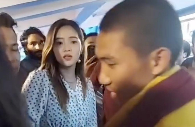 Nữ diễn viên bị tẩy chay vì đã tát và vu oan nhà sư - Hình 3 Nu dien vien bi tay chay vi da tat va vu oan nha su-Hinh-3