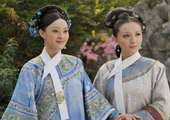 Tại sao các phi tần trong triều đại nhà Thanh đeo móng tay dài? - Hình 5 Tai sao cac phi tan trong trieu dai nha Thanh deo mong tay dai?-Hinh-5