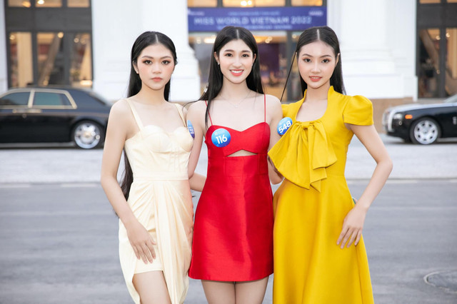 Thí sinh có vòng eo 57 cm của Hoa hậu Thế giới Việt Nam Thi sinh co vong eo 57 cm cua Hoa hau The gioi Viet Nam