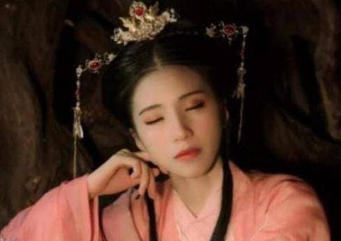 Thời cổ đại có yêu cầu về tư thế ngủ của cung nữ khắt khe đến mức nào? Thoi co dai co yeu cau ve tu the ngu cua cung nu khat khe den muc nao?