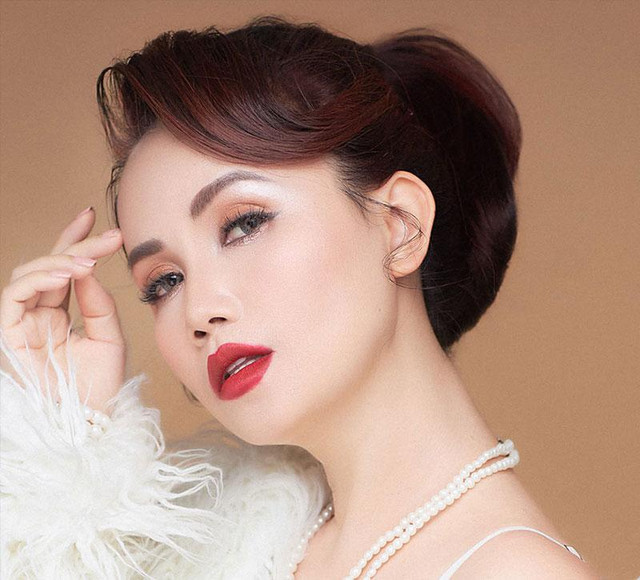 Sự thật tin đồn diễn viên Hoàng Yến cặp đại gia hơn 80 tuổi Su that tin don dien vien Hoang Yen cap dai gia hon 80 tuoi