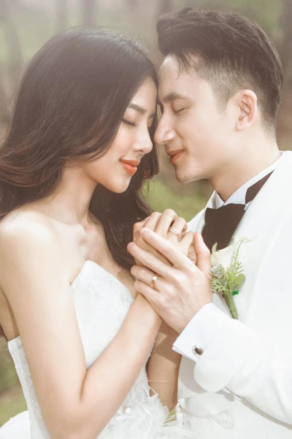 Gần 3 giờ sáng, vợ Phan Mạnh Quỳnh vẫn tức chồng không ngủ được Gan 3 gio sang, vo Phan Manh Quynh van tuc chong khong ngu duoc