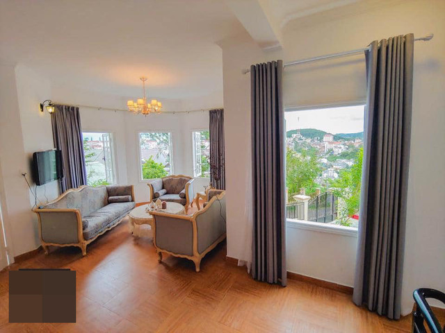 Biệt thự châu Âu 20 tuổi ở Đà Lạt hóa xứ sở thần tiên - Hình 2 Biet thu chau Au 20 tuoi o Da Lat hoa xu so than tien-Hinh-2