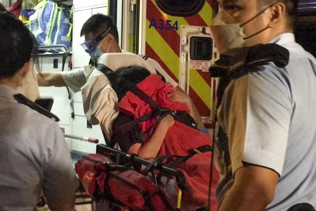 Người mẹ bị bắt vì tình nghi sát hại con trai 5 tuổi ở Hong Kong Nguoi me bi bat vi tinh nghi sat hai con trai 5 tuoi o Hong Kong