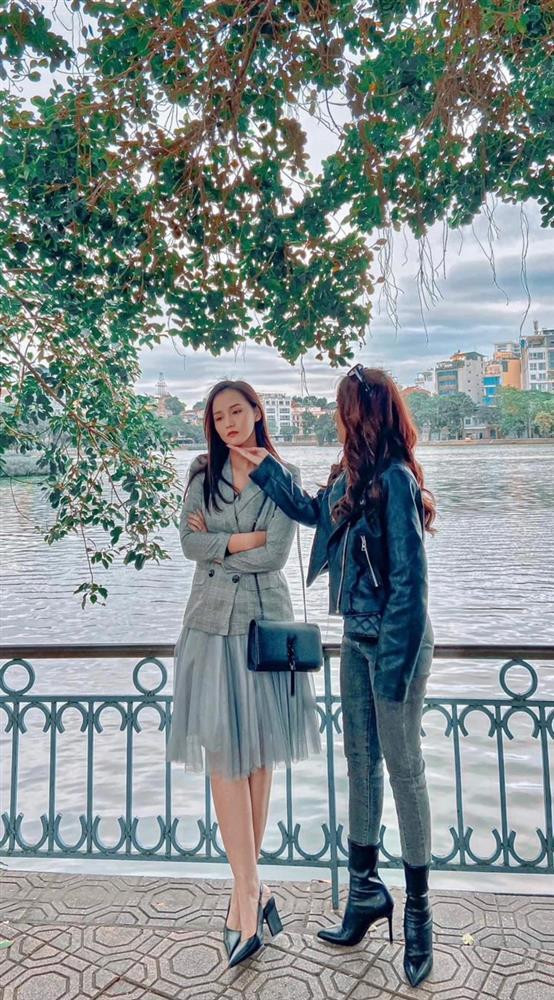 Chung phim mới, Quỳnh Nga chất lừ còn Việt Anh "già như trái cà" - Hình 5 Chung phim moi, Quynh Nga chat lu con Viet Anh