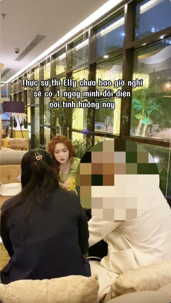 Elly Trần ly hôn chồng Tây sau ồn ào - Hình 4 Elly Tran ly hon chong Tay sau on ao-Hinh-4