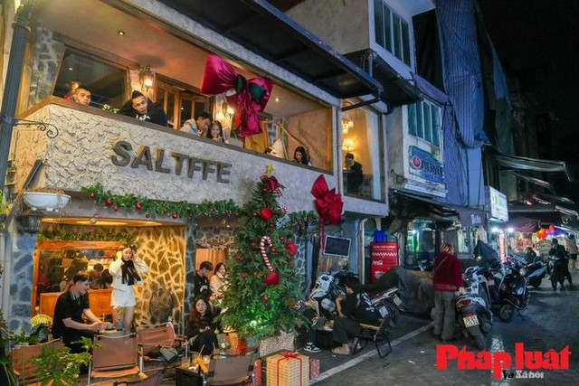 Những quán cafe mở xuyên đêm giữa lòng Hà Nội - Hình 5 Nhung quan cafe mo xuyen dem giua long Ha Noi-Hinh-5