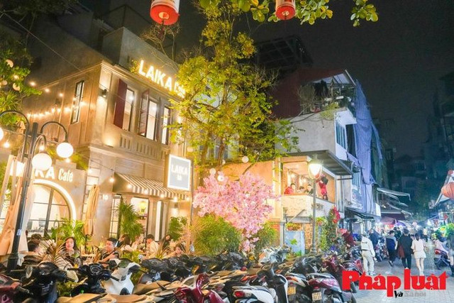 Những quán cafe mở xuyên đêm giữa lòng Hà Nội - Hình 4 Nhung quan cafe mo xuyen dem giua long Ha Noi-Hinh-4