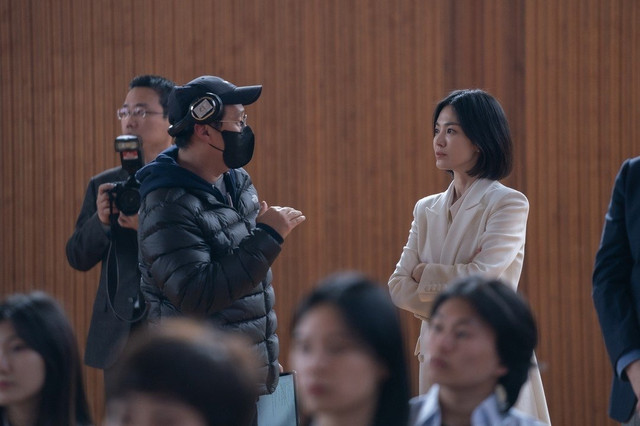 Song Hye Kyo chia sẻ lý do ngoại hình bị chê già - Hình 2 Song Hye Kyo chia se ly do ngoai hinh bi che gia-Hinh-2