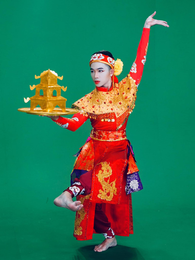 Diễn viên múa Mai Trung Hiếu qua đời ở tuổi 29 - Hình 3 Dien vien mua Mai Trung Hieu qua doi o tuoi 29-Hinh-3