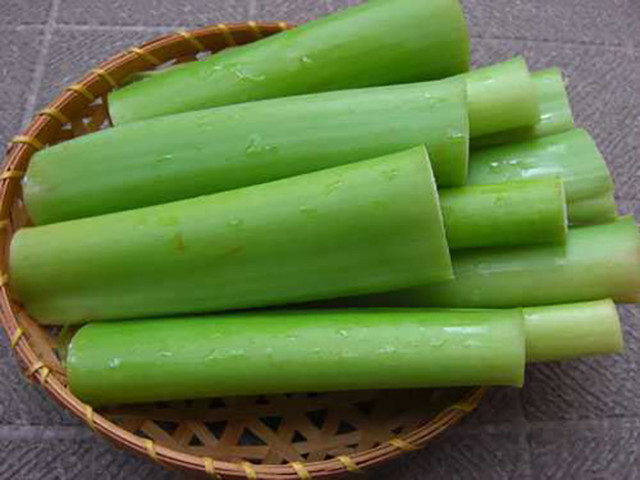 Cây dại mọc khắp ao hồ nay hóa “mỏ vàng”, bán 300.000/kg - Hình 8 Cay dai moc khap ao ho nay hoa “mo vang”, ban 300.000/kg-Hinh-8