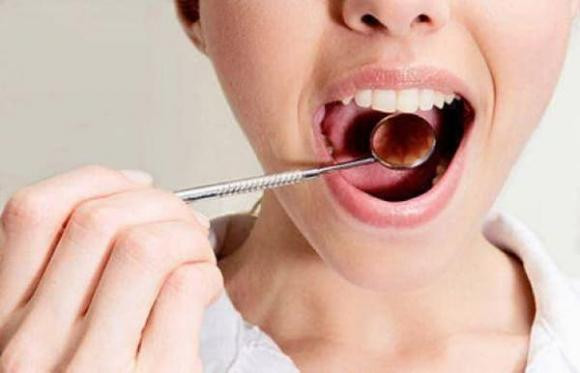 Miệng bị khô khi ngủ có thể liên quan đến 4 điều này - Hình 4 Mieng bi kho khi ngu co the lien quan den 4 dieu nay-Hinh-4