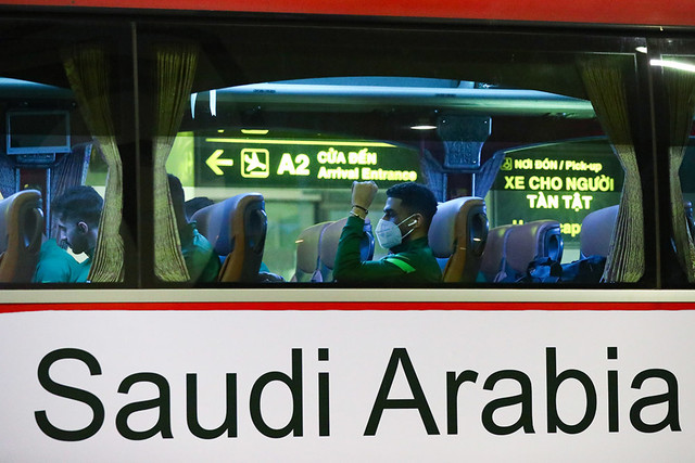 Tuyển Saudi Arabia đổ bộ Hà Nội, mang 9 tấn hành lý - Hình 8 Tuyen Saudi Arabia do bo Ha Noi, mang 9 tan hanh ly-Hinh-8