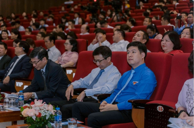 735 triệu đồng trao cho 106 đề tài đoạt giải Cuộc thi lần thứ 19 - Hình 2 735 trieu dong trao cho 106 de tai doat giai Cuoc thi lan thu 19-Hinh-2