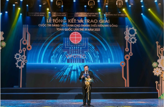 735 triệu đồng trao cho 106 đề tài đoạt giải Cuộc thi lần thứ 19 - Hình 3 735 trieu dong trao cho 106 de tai doat giai Cuoc thi lan thu 19-Hinh-3