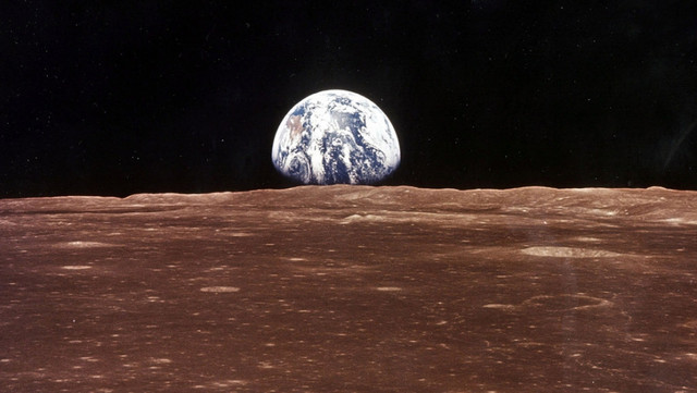 Số phận lạ lùng của túi bụi Mặt Trăng tàu Apollo 11 mang về - Hình 2 So phan la lung cua tui bui Mat Trang tau Apollo 11 mang ve-Hinh-2