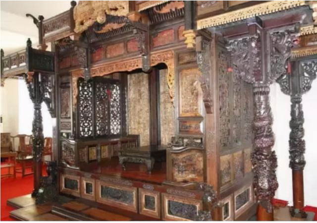 Vì sao giường ngủ của hoàng đế Trung Quốc chỉ rộng 1m? - Hình 2 Vi sao giuong ngu cua hoang de Trung Quoc chi rong 1m?-Hinh-2