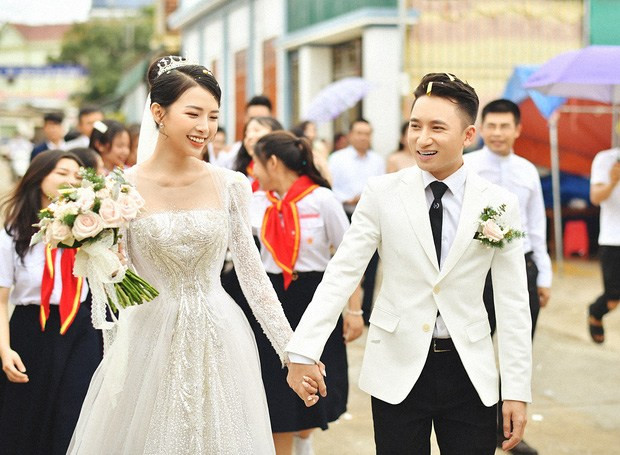 Vợ Phan Mạnh Quỳnh công khai kẻ gạ tình bằng biệt thự 92 tỷ - Hình 5 Vo Phan Manh Quynh cong khai ke ga tinh bang biet thu 92 ty-Hinh-5
