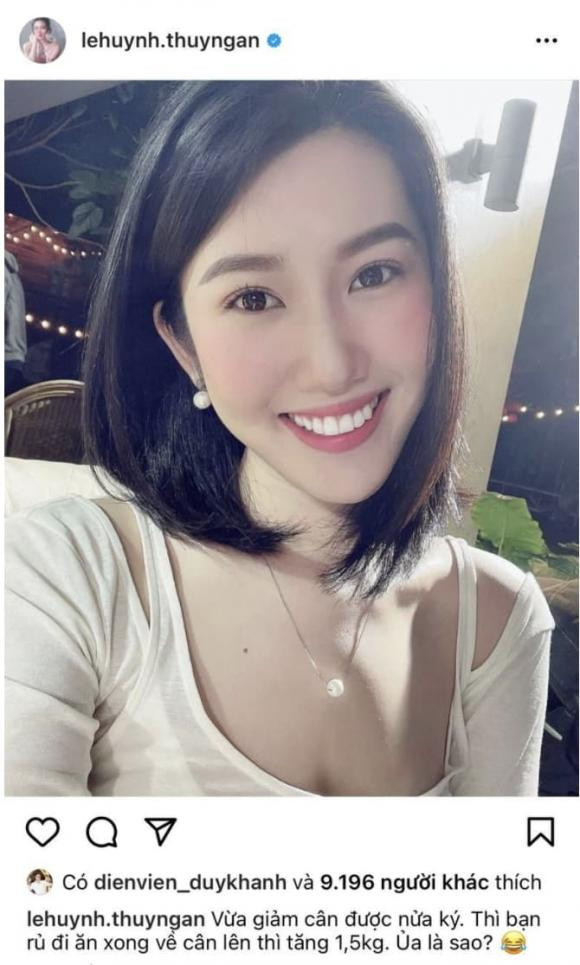 Thuý Ngân được tặng bó hoa toàn tiền đô, fan gọi tên Trương Thế Vinh - Hình 3 Thuy Ngan duoc tang bo hoa toan tien do, fan goi ten Truong The Vinh-Hinh-3