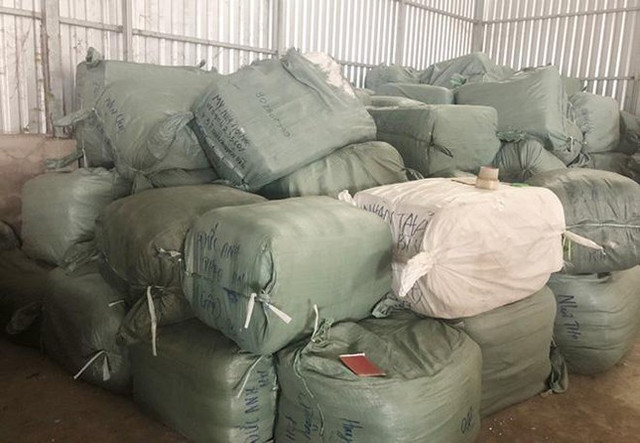 Bà trùm buôn lậu vàng Mười Tường bị khởi tố thêm 2 tội danh - Hình 4 Ba trum buon lau vang Muoi Tuong bi khoi to them 2 toi danh-Hinh-4
