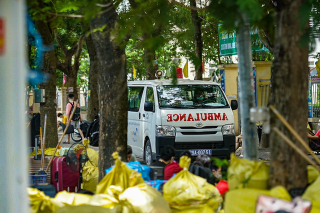 Sinh viên rời Pháp Vân-Tứ Hiệp, nhường chỗ cho cơ sở điều trị COVID-19 - Hình 7 Sinh vien roi Phap Van-Tu Hiep, nhuong cho cho co so dieu tri COVID-19-Hinh-7