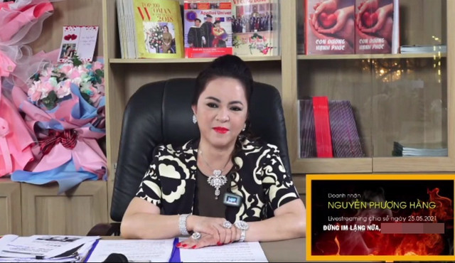 Sao Việt duy nhất được bà Phương Hằng ủng hộ trong livestream kỷ lục - Hình 2 Sao Viet duy nhat duoc ba Phuong Hang ung ho trong livestream ky luc-Hinh-2