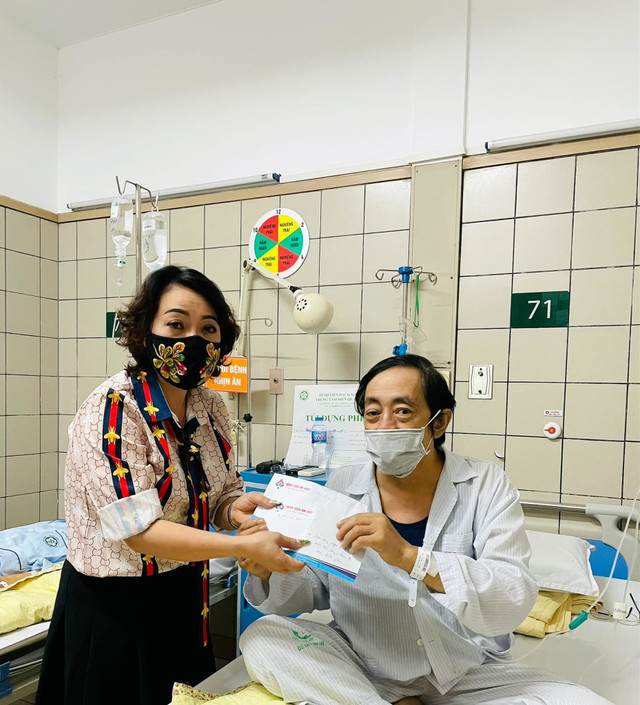 Quang Tèo: Nghe tin Giang Còi bị ung thư tôi rất thương Quang Teo: Nghe tin Giang Coi bi ung thu toi rat thuong