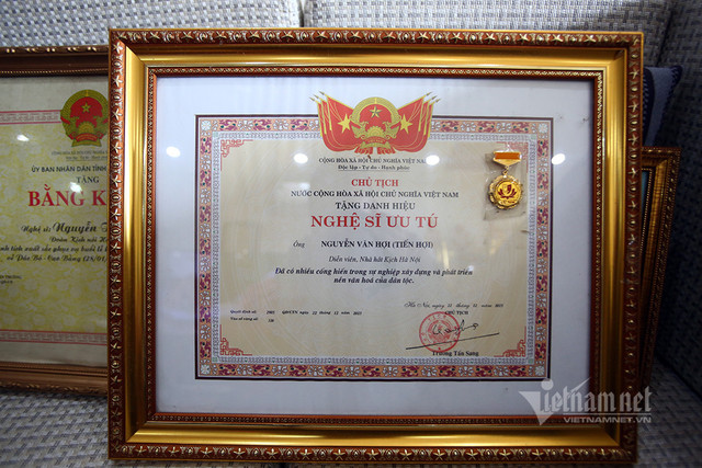 Thăm nhà NSƯT Tiến Hợi - người 34 năm đóng vai Bác Hồ ảnh 9 Thăm nhà NSƯT Tiến Hợi - người 34 năm đóng vai Bác Hồ ảnh 9