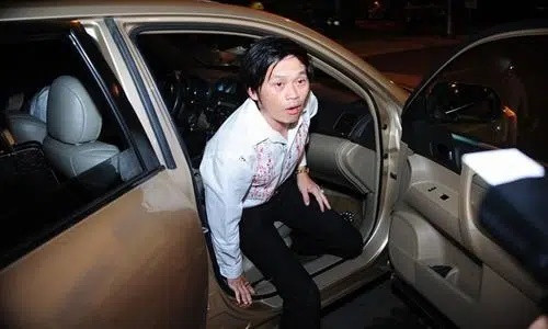 Thú chơi Hoài Linh: Đong kim cương bằng lon, "ngửi" trầm hương chục tỷ - Hình 3 Thu choi Hoai Linh: Dong kim cuong bang lon,