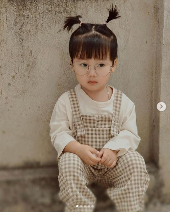 Quý tử mừng sinh nhật Hòa Minzy, nói một câu làm mẹ vỡ òa - Hình 7 Quy tu mung sinh nhat Hoa Minzy, noi mot cau lam me vo oa-Hinh-7