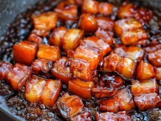 Thêm thứ này bảo đảm thịt kho nhanh mềm tan, tiết kiệm ối thời gian - Hình 3 Them thu nay bao dam thit kho nhanh mem tan, tiet kiem oi thoi gian-Hinh-3