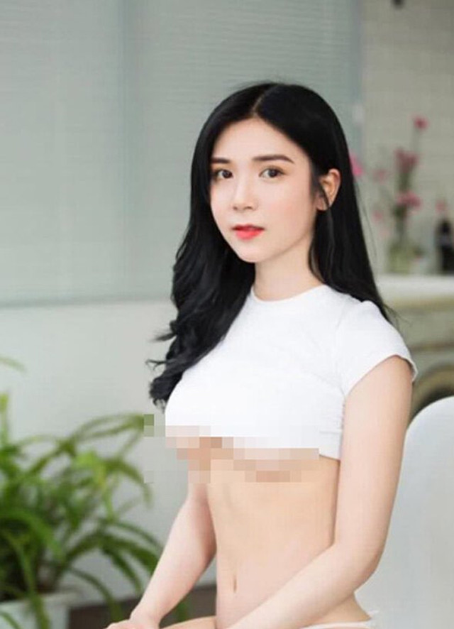 Mặc “hở chân ngực“: Cô gái Sài thành dắt cún đi dạo có hot bằng “thánh nữ Mỳ Gõ“? - Hình 13 Mac “ho chan nguc“: Co gai Sai thanh dat cun di dao co hot bang “thanh nu My Go“?-Hinh-13