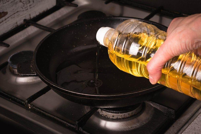 4 lỗi tai hại khi dùng chảo chống dính, nguy hiểm nhất điều số 3 - Hình 2 4 loi tai hai khi dung chao chong dinh, nguy hiem nhat dieu so 3-Hinh-2