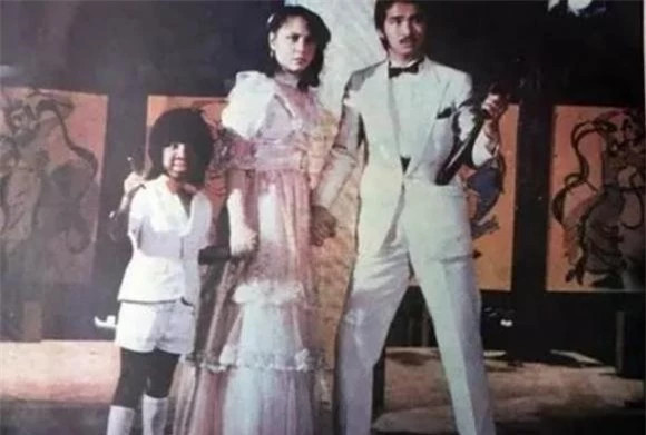 Cuộc sống hiện tại của 'cậu bé người vượn' ra sao? - Hình 2 Cuoc song hien tai cua 'cau be nguoi vuon' ra sao?-Hinh-2