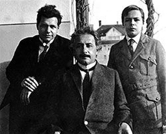 Einstein là thiên tài nhưng 2 con bị tâm thần, lý do là vì... - Hình 3 Einstein la thien tai nhung 2 con bi tam than, ly do la vi...-Hinh-3