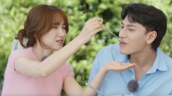 Hòa Minzy đính chính tin đồn yêu Isaac - Hình 2 Hoa Minzy dinh chinh tin don yeu Isaac-Hinh-2