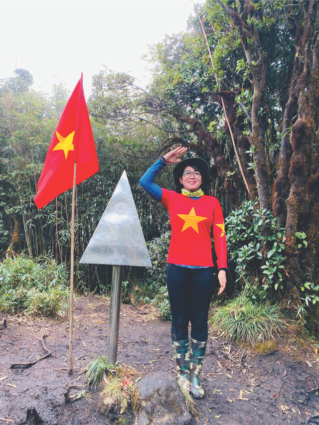 Đam mê chinh phục các đỉnh núi cao của cô gái Tây Ninh - Hình 4 Dam me chinh phuc cac dinh nui cao cua co gai Tay Ninh-Hinh-4